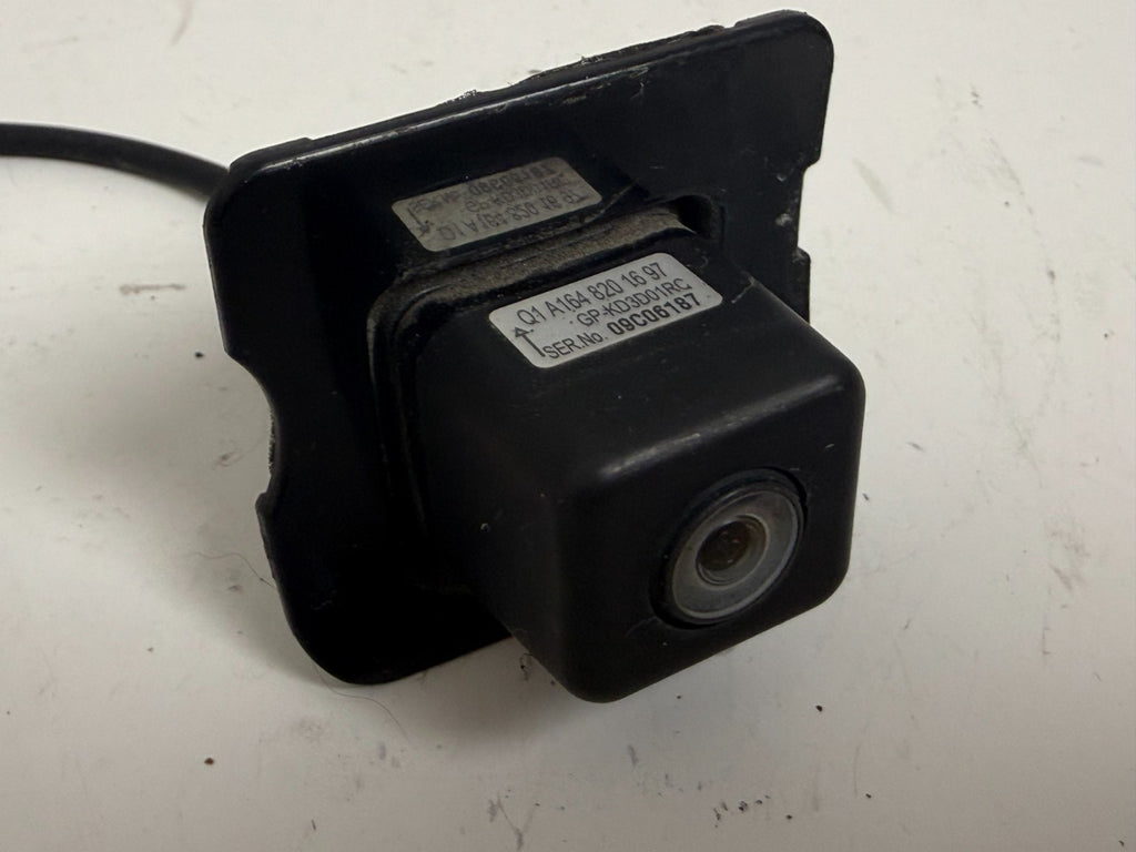 2006-2011 Mercedes-Benz ML-Class W164 OEM rear view backup camera A1648201697