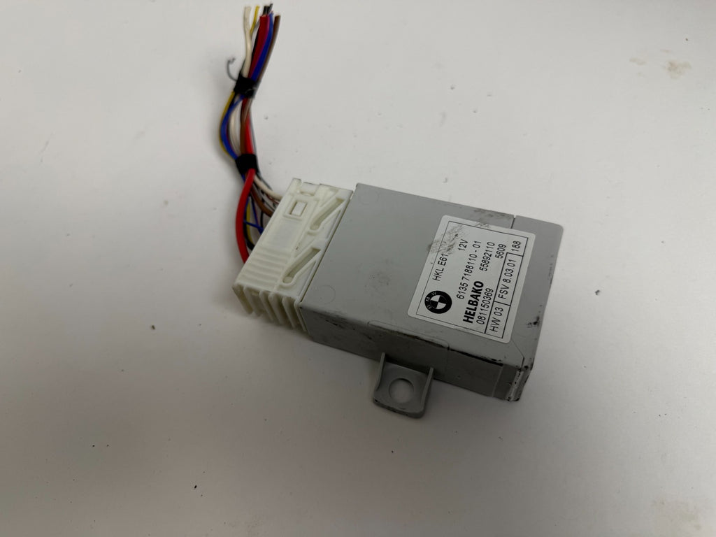 2002-2010 BMW E61 E65 E66 Power Trunk Lift Module 61357188110 OEM