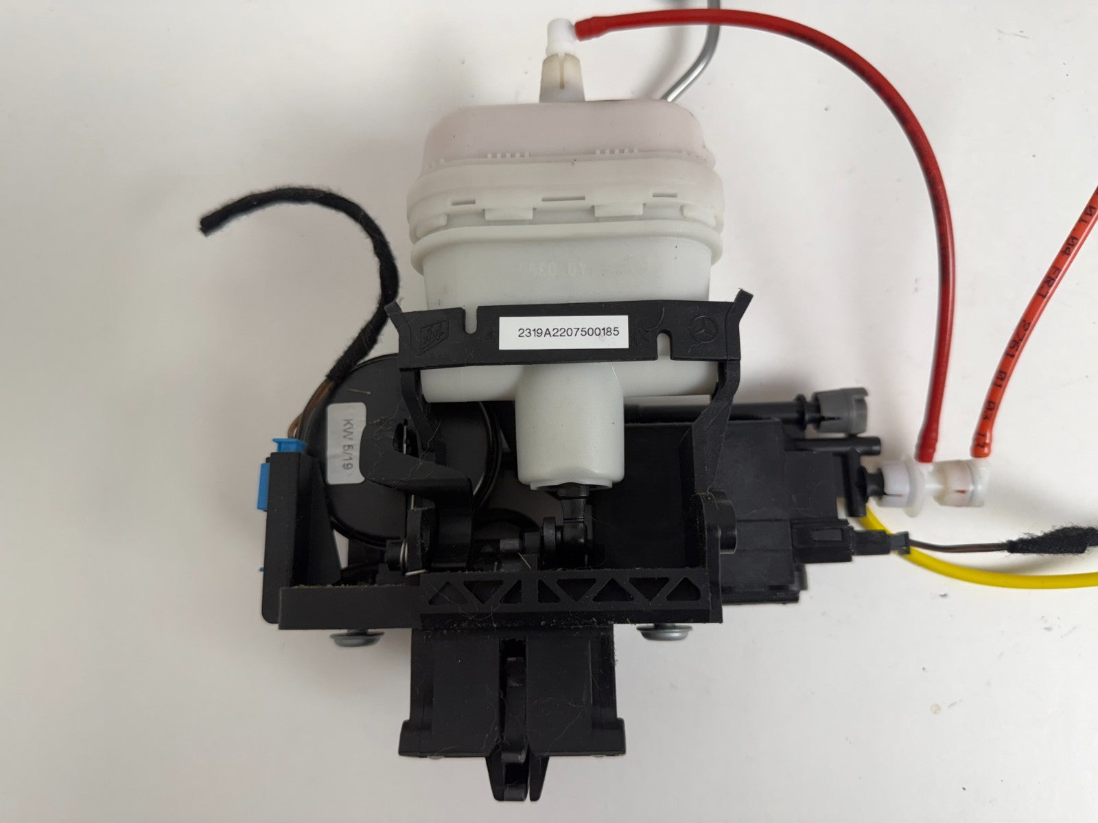 2003-2006 Mercedes W220 S430 S500 Trunk Lock Latch Actuator A2207500185 OEM