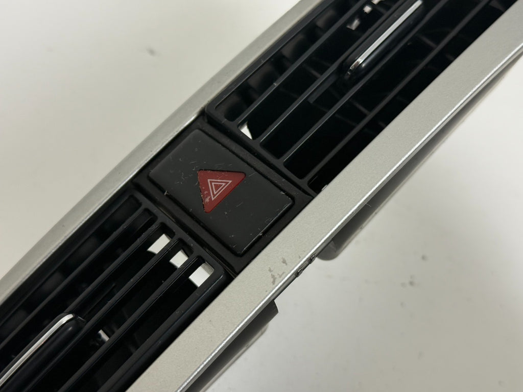 2005 SUZUKI AERIO AUTO AC CLIMATE HEATER CONTROL 35910-59J40 DASH VENT BEZEL