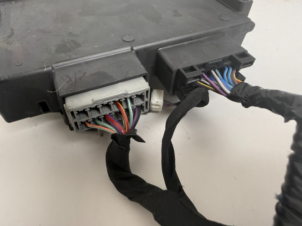 2013-2020 Lincoln MKZ Power Trunk Lid Control Module EP5T-14G213-AJ OEM