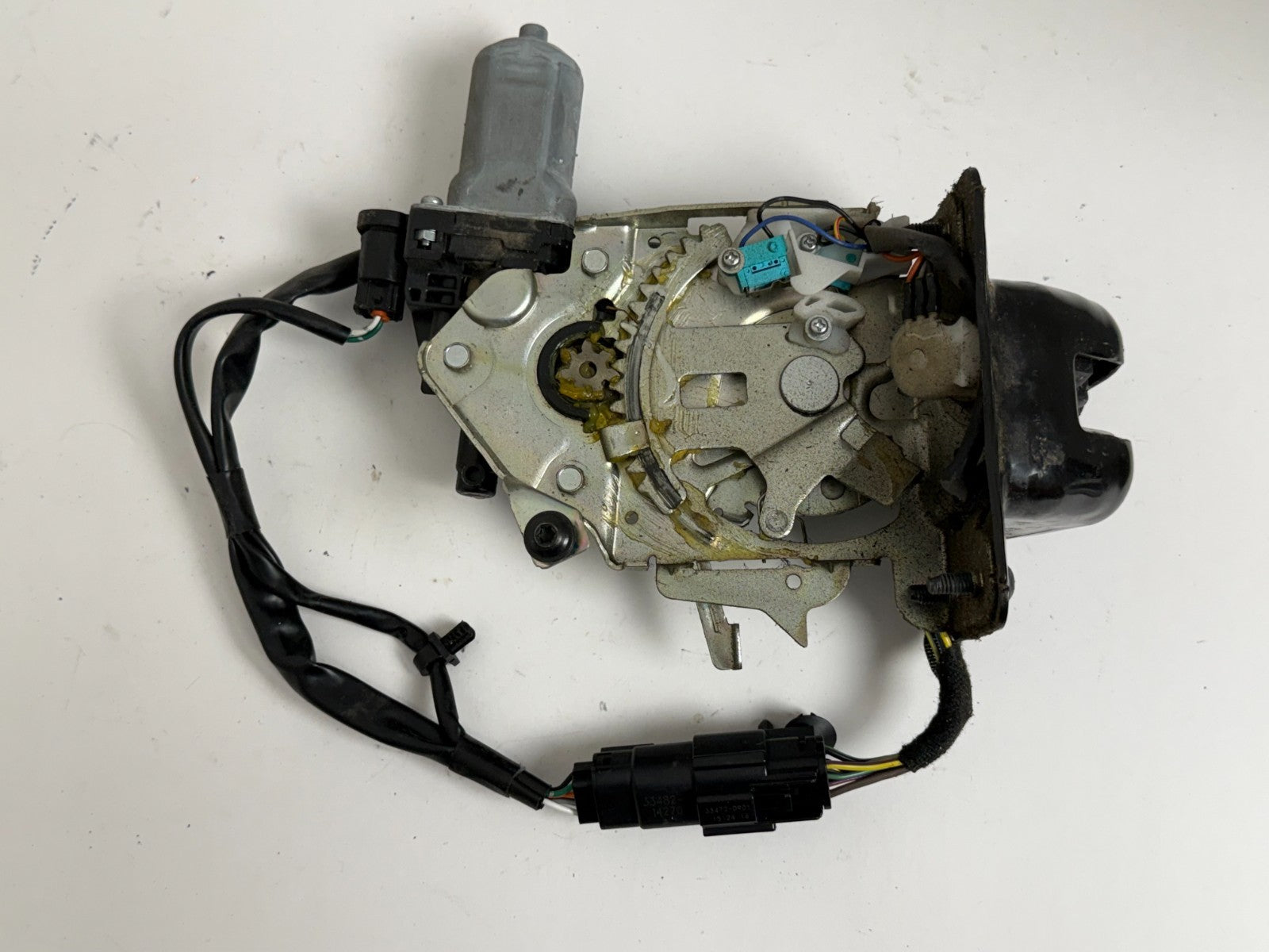 2016-2019 LINCOLN MKC REAR LIFTGATE POWER TRUNK LOCK LATCH ACTUATOR  OEM