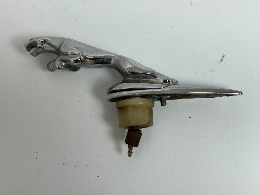 JAGUAR   S-TYPE  X-TYPE   2000 - 2008   LEAPING  CAT  HOOD  ORNAMENT OEM