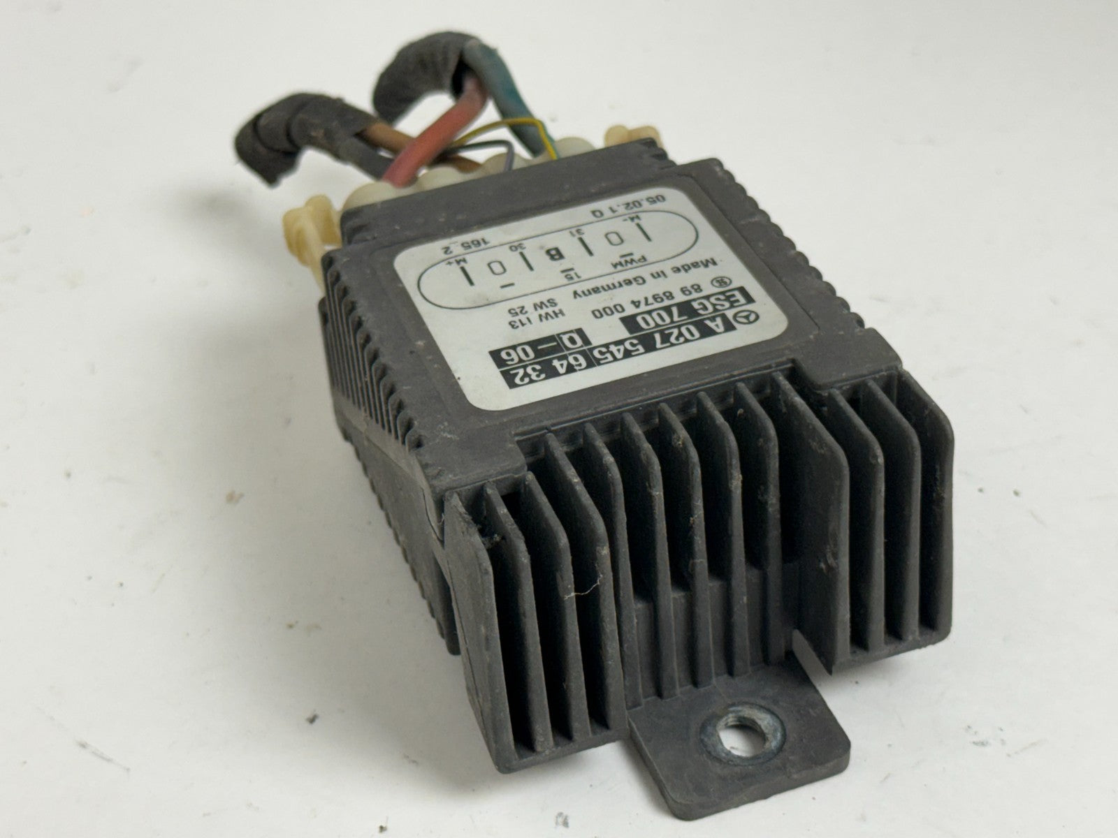 Mercedes W220 2000 S500 CL500  HVAC Auxiliary Fan Control Unit 0275456432 OEM