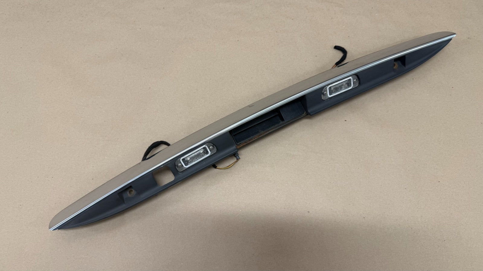 2006-2011 Mercedes W164 ML350 trunk lid hatch latch handle chrome molding trim