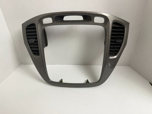 2001-2004 Toyota Highlander Center Dash Radio AC Vent Bezel Gray 55405-48090-B0