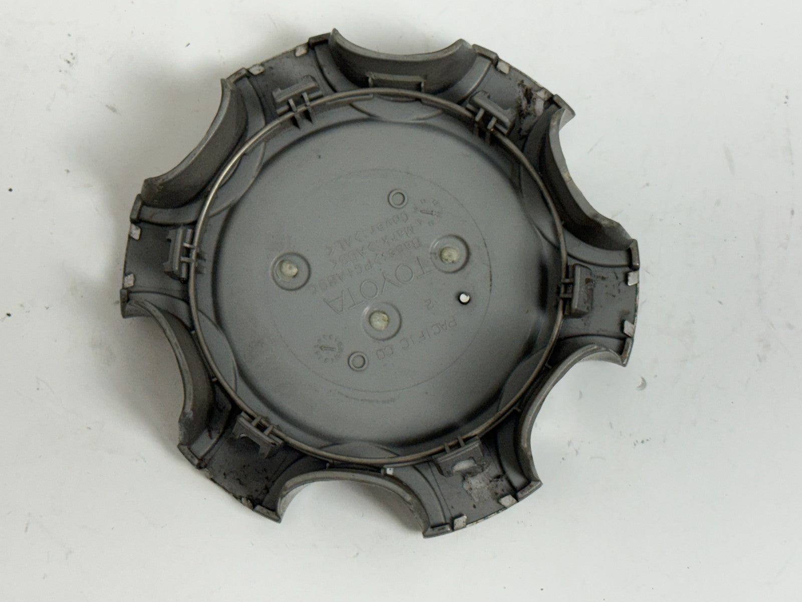 2010-2014 Toyota 4Runner 17" Wheel Center Cap Hub Ornament 4260B-35010 OEM
