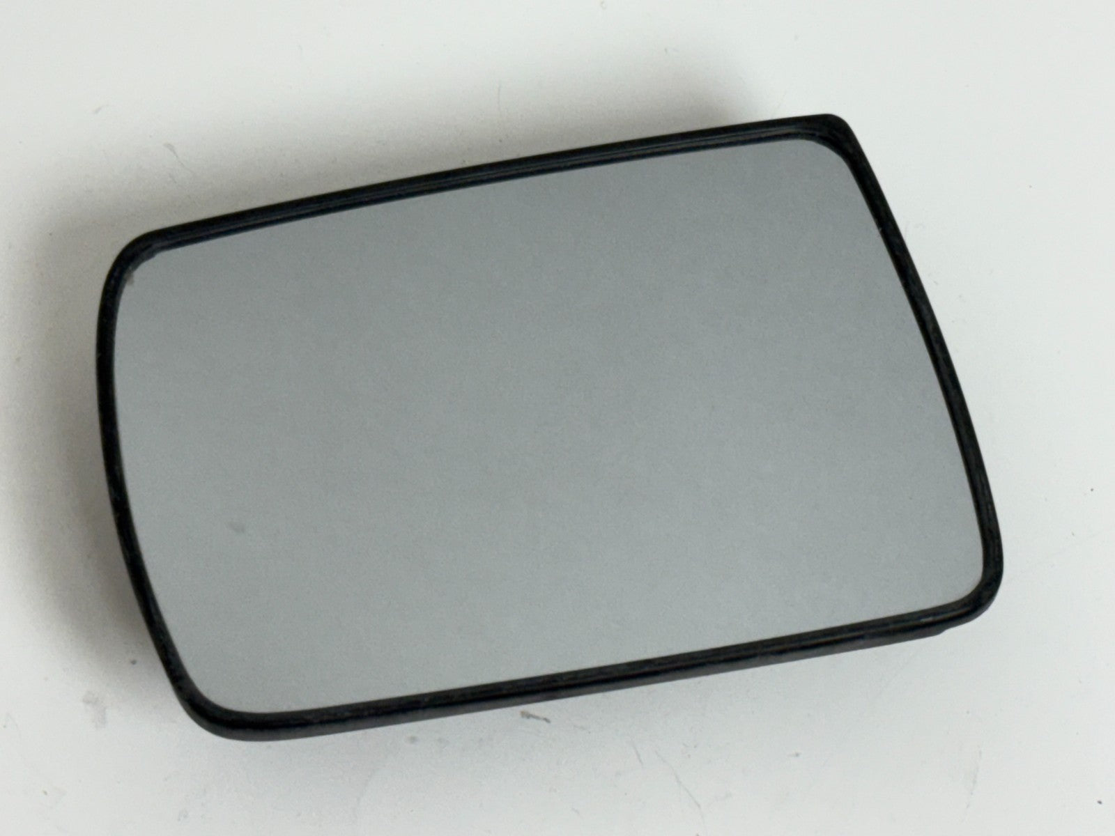 2009-2011 KIA BORREGO OEM Left Non Heated Mirror Glass Passenger Side
