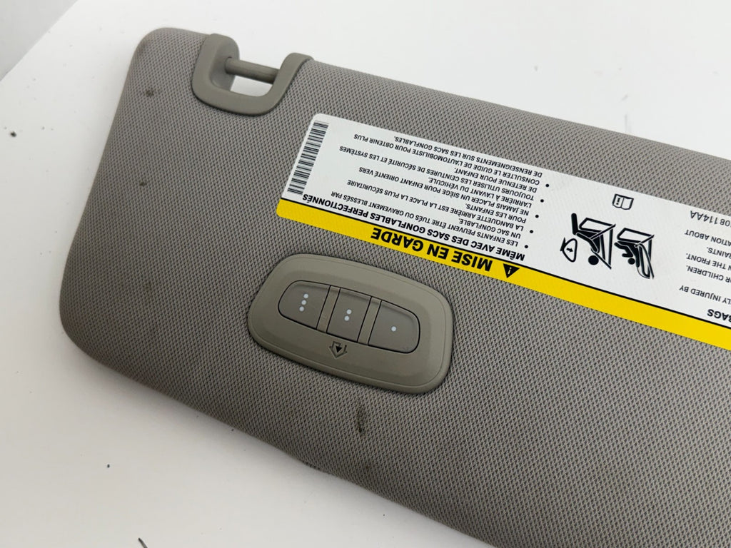 2017-2020 Chrysler Pacifica Left Driver Side Sun Visor Illuminated Gray Used
