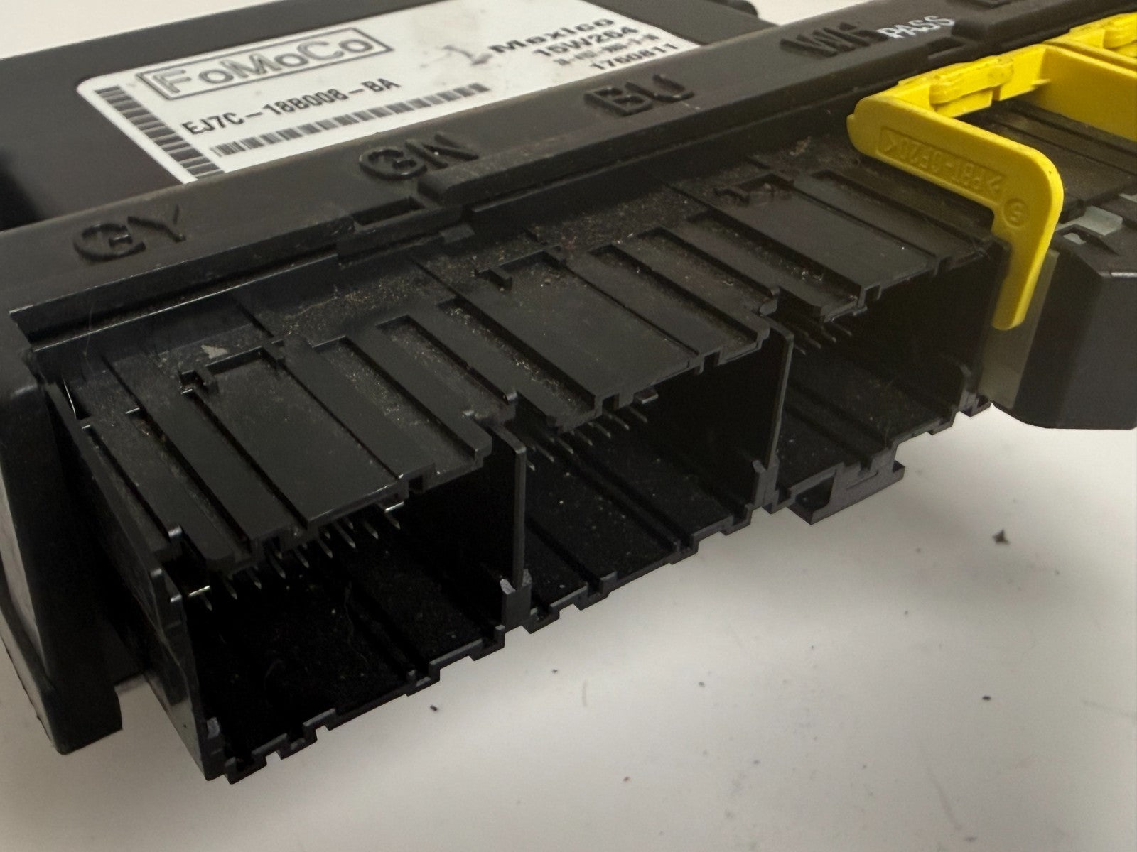 2015-2018 LINCOLN MKC OEM Body Active Suspension Control Module EJ7C-18B008-BA