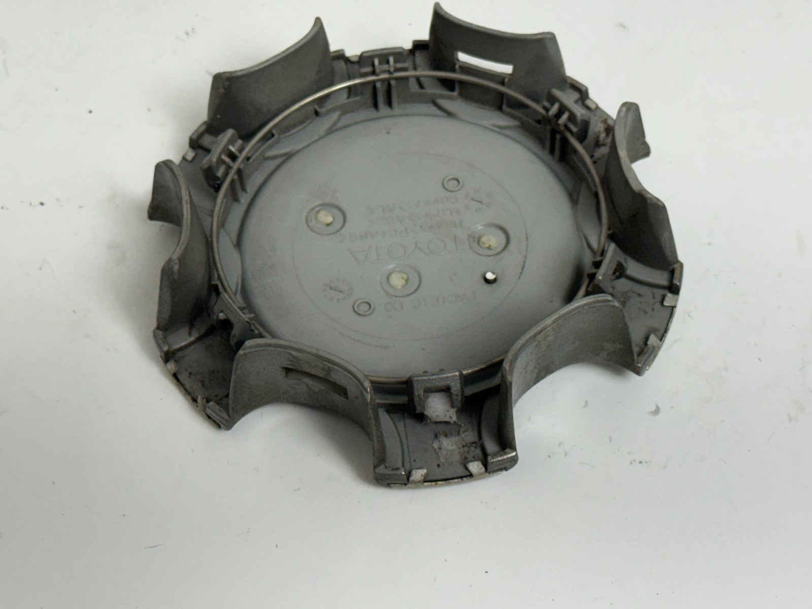 2010-2014 Toyota 4Runner 17" Wheel Center Cap Hub Ornament 4260B-35010 OEM