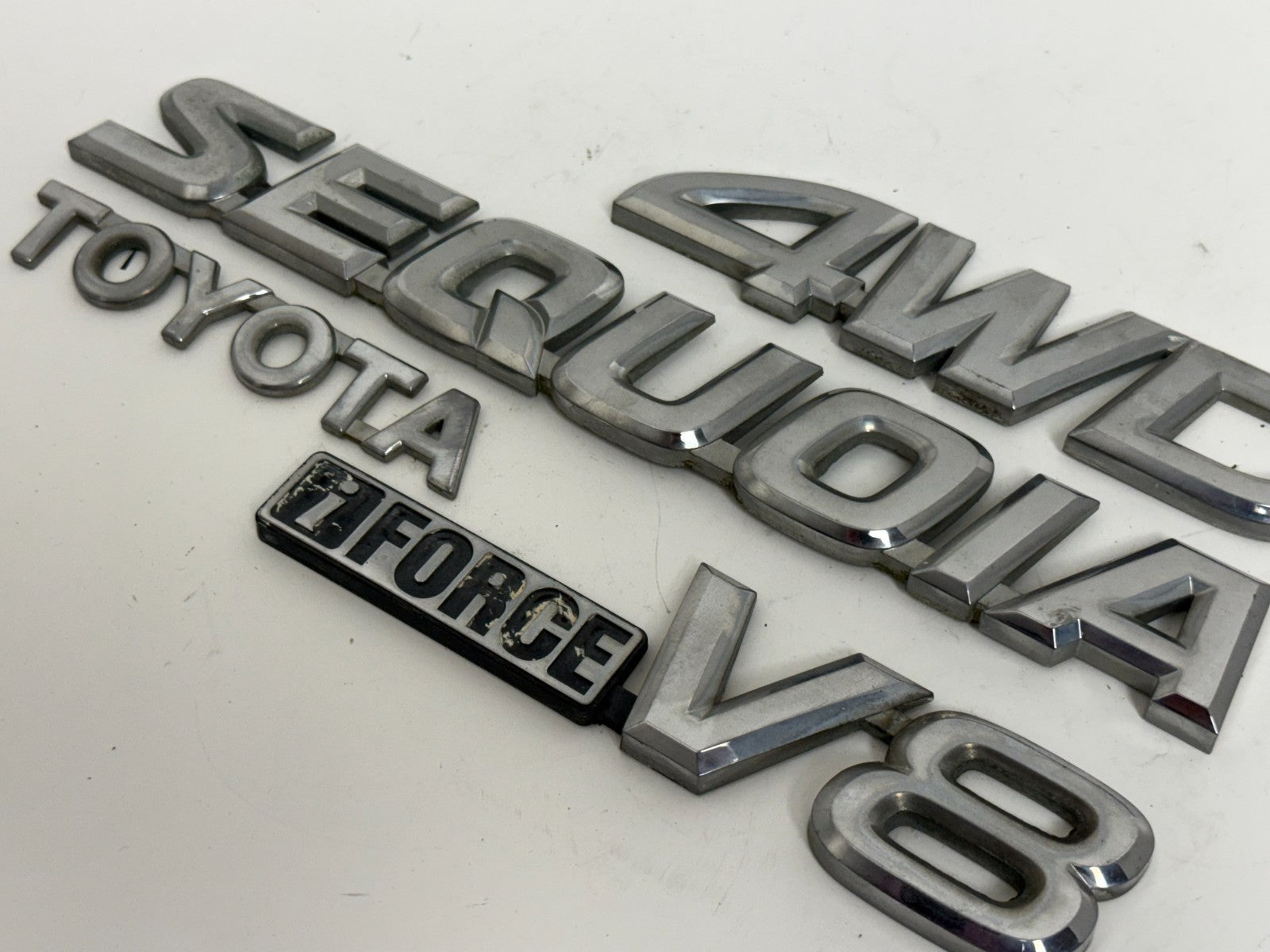2001-2007 TOYOTA SEQUOIA iFORCE V8 4WD OEM REAR EMBLEM SET 75443-34010