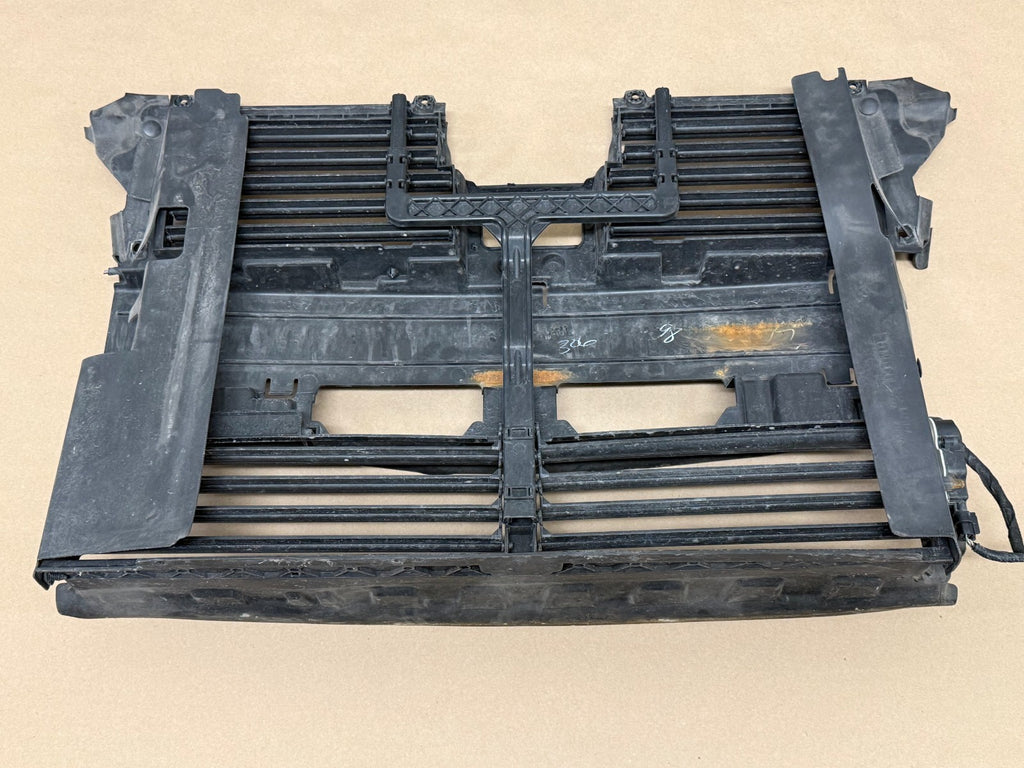 2013-2016 LINCOLN MKZ OEM Radiator Grille Active Shutter Assembly w/ Motor