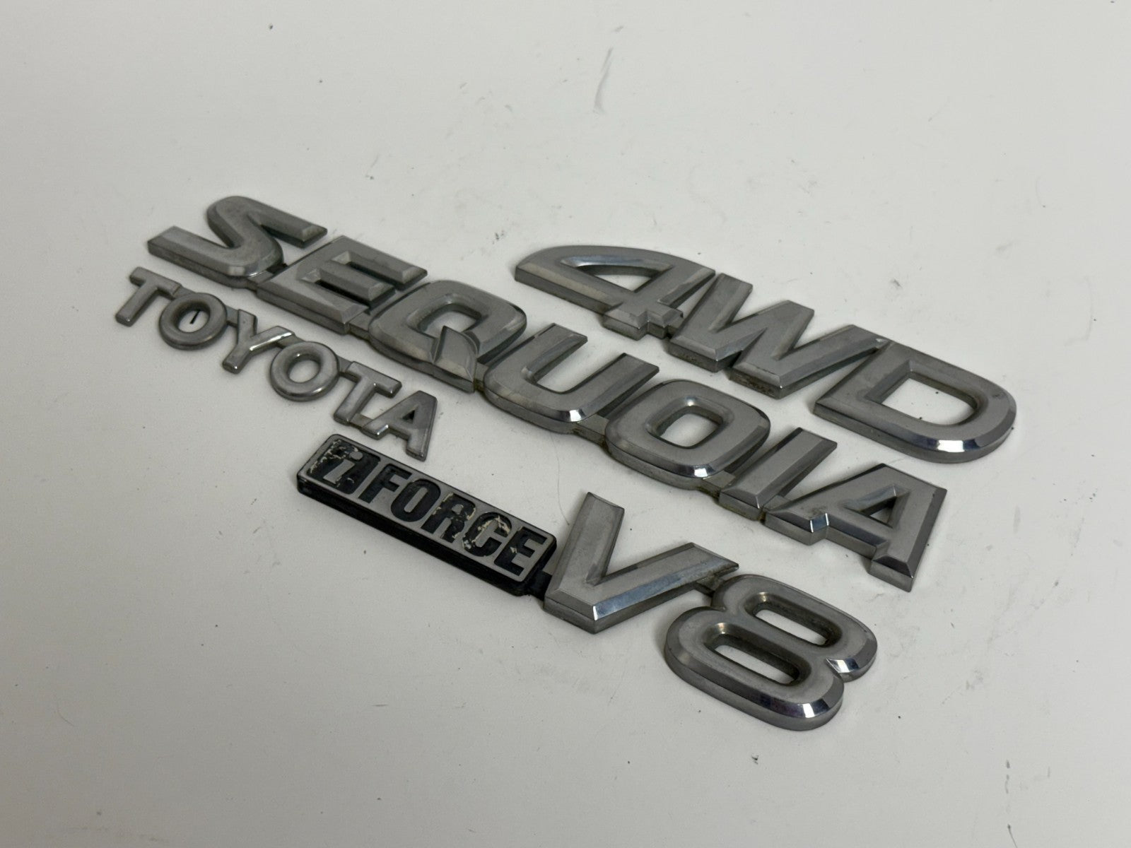 2001-2007 TOYOTA SEQUOIA iFORCE V8 4WD OEM REAR EMBLEM SET 75443-34010