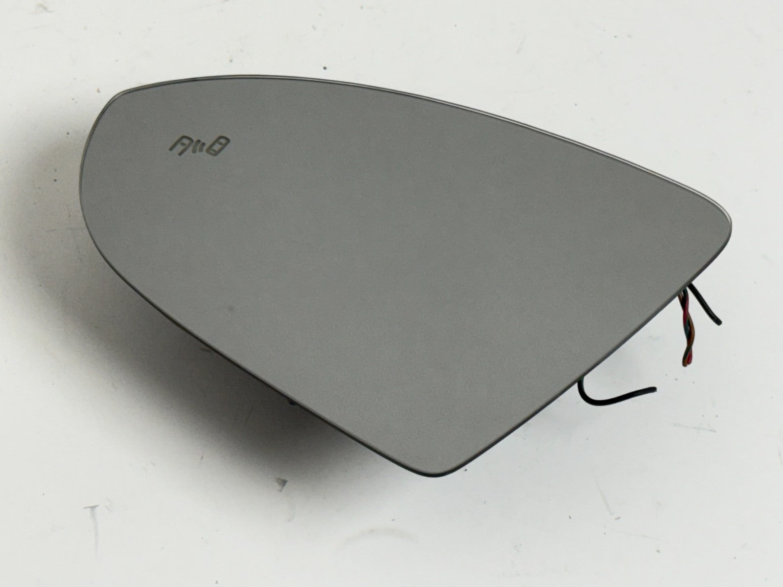 2019-2024 VOLKSWAGEN JETTA OEM LEFT DRIVER Side Heated MIRROR GLASS  BLIND SPOT