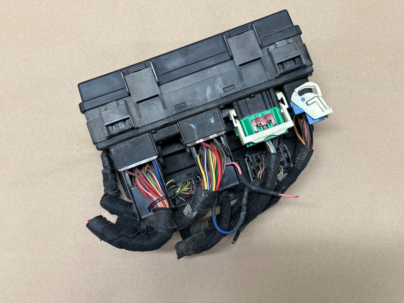 2012 DURANGO GRAND CHEROKEE TIPM INTEGRATED POWER MODULE FUSE BOX OEM 68089321AD