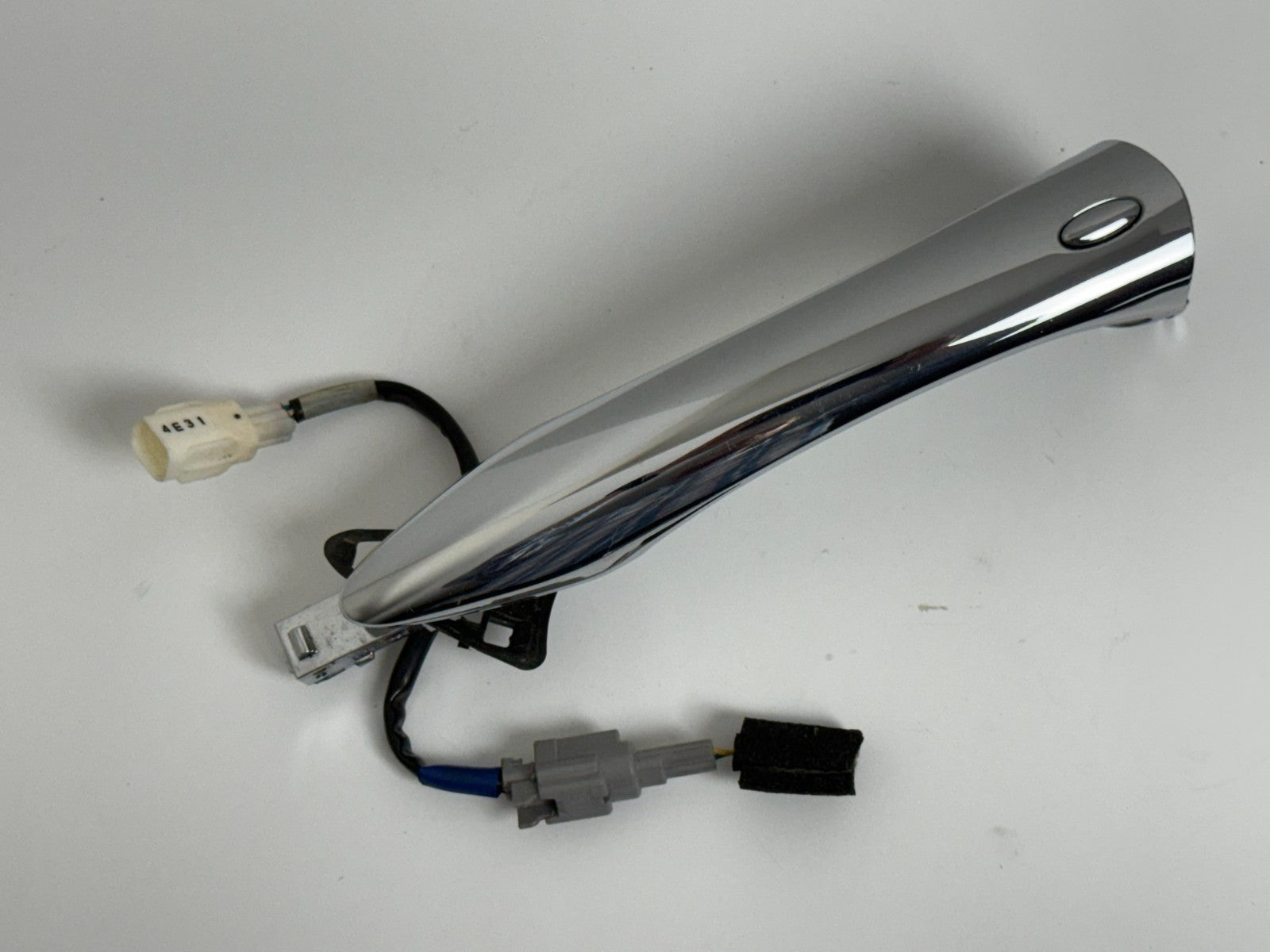 2011-2019 Infiniti Q70 Front Left Driver Side Exterior Door Handle broken jack