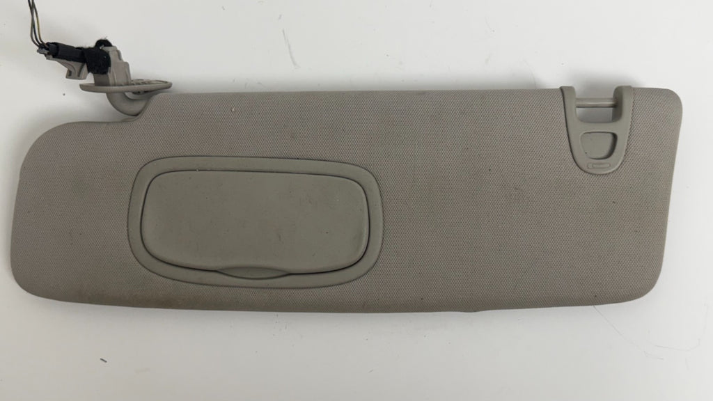 2017-2020 Chrysler Pacifica Left Driver Side Sun Visor Illuminated Gray Used