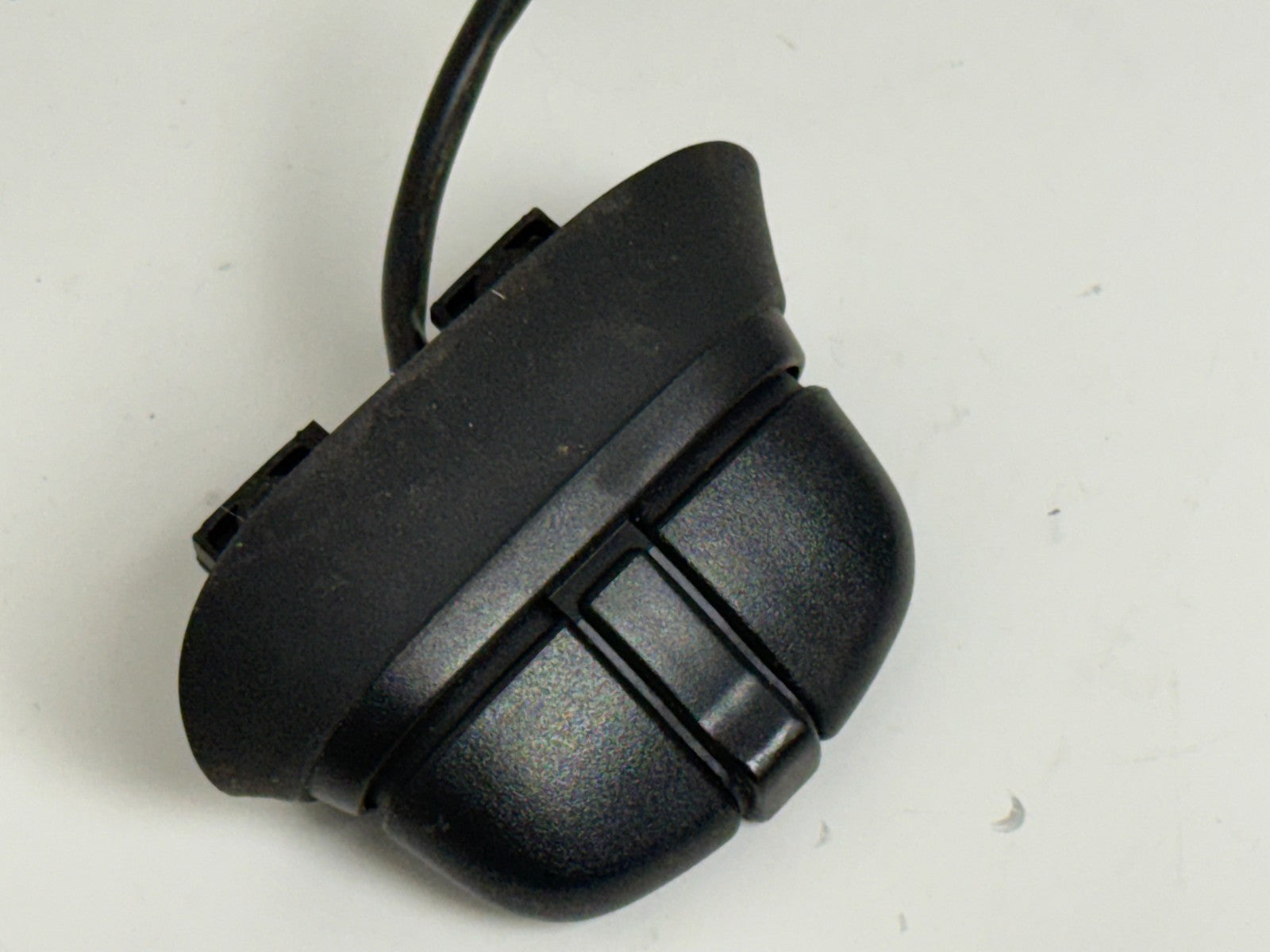 1999-2004 Land Rover Discovery 2 OEM Steering Wheel Audio Control Switch Button