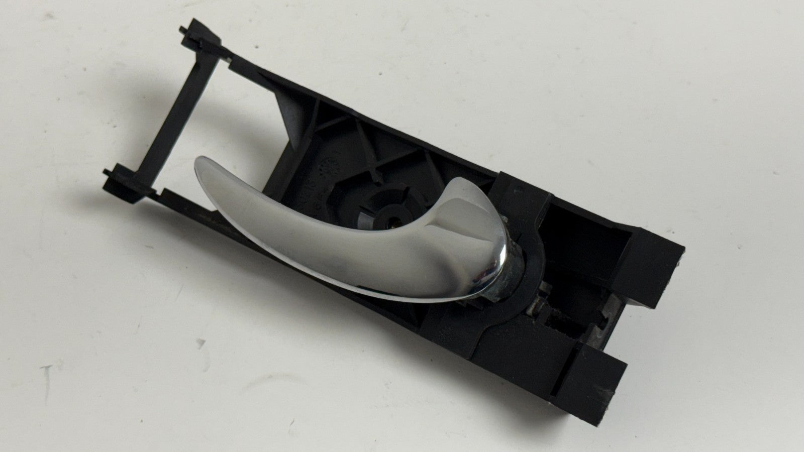 JAGUAR XJ8 2000 RIGHT SIDE FRONT REAR INTERIOR PASSENGER DOOR HANDLE 98 00 01 02