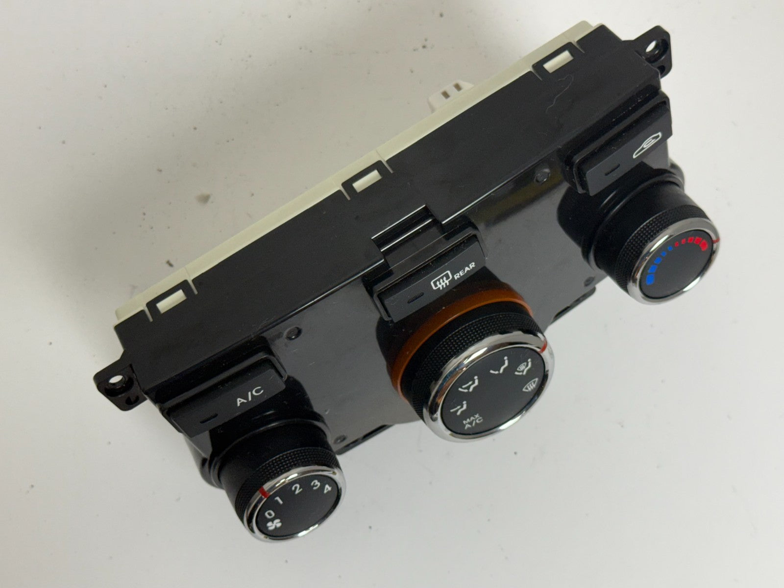 2010-2013 Kia Forte Dash Heater A/C Climate Control 972501M361  OEM