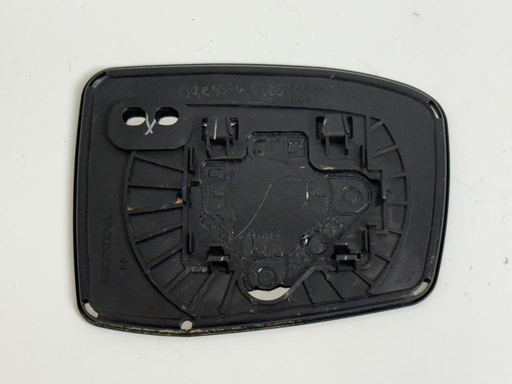 2005-2010 HONDA ODYSSEY LX OEM Left Non Heated Mirror Glass Driver Side