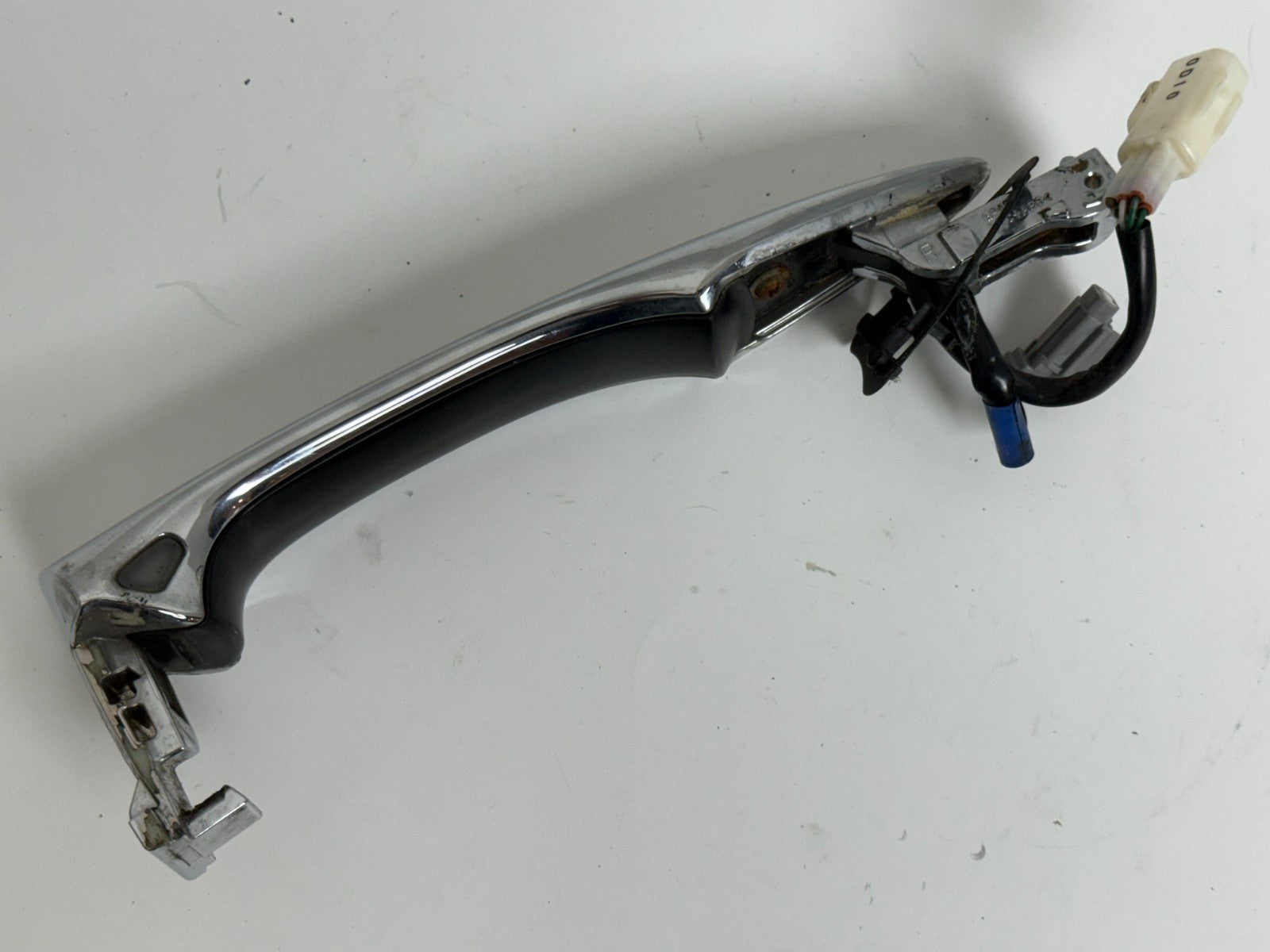 2011-2019 Infiniti Q70 OEM Front Right Passenger Side Exterior Door Handle