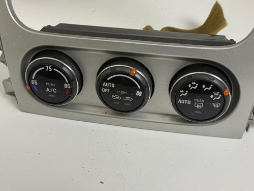 2005 SUZUKI AERIO AUTO AC CLIMATE HEATER CONTROL 35910-59J40 DASH VENT BEZEL
