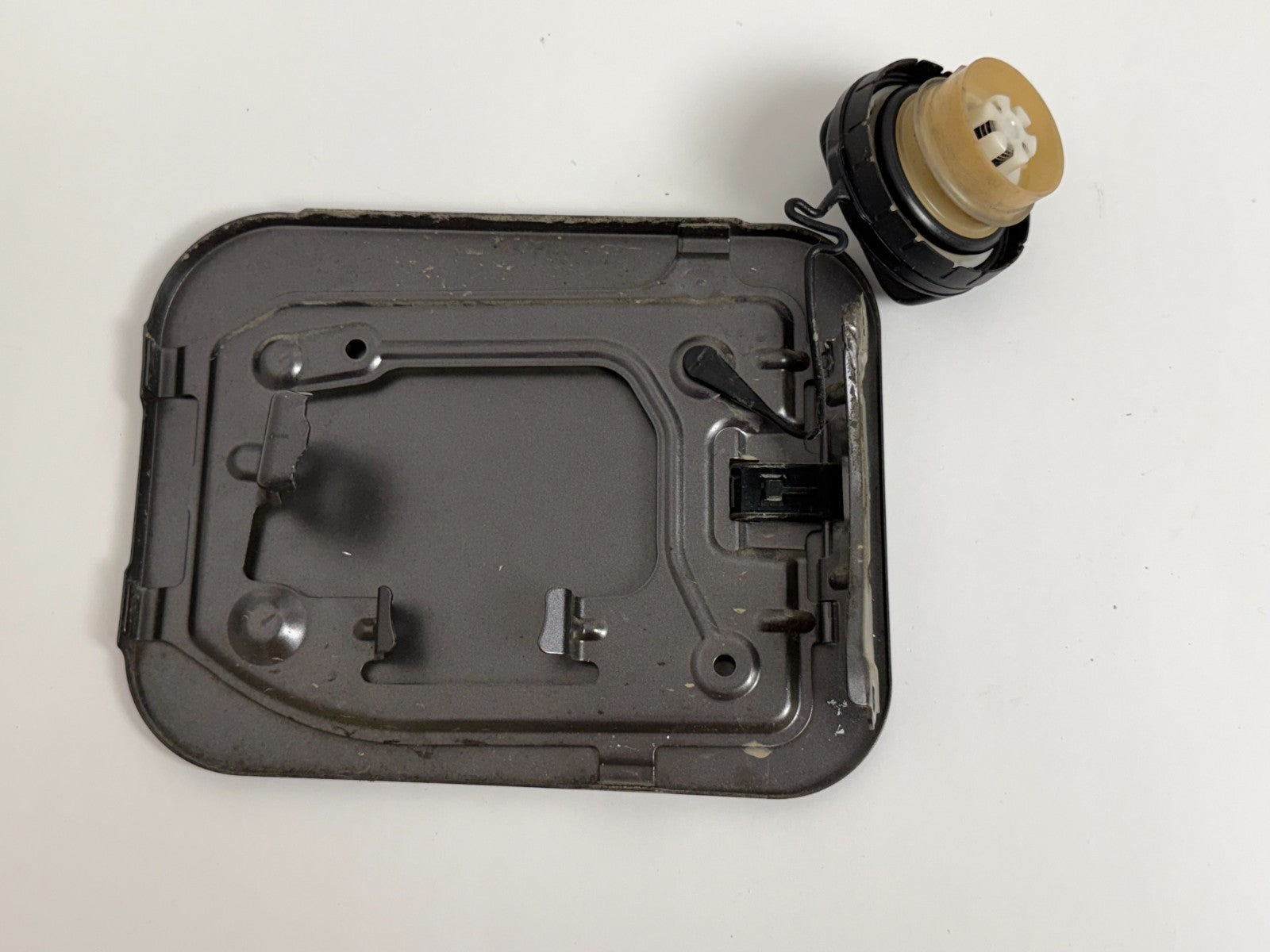 2011-2020 Toyota Sienna Fuel Door Lid w/ Gas Cap 1H1 Predawn Gray OEM