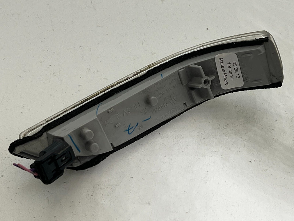 ACURA TL 2007 2008 LEFT DOOR DRIVER SIDE MIRROR SIDE MARKER TURN LIGHT