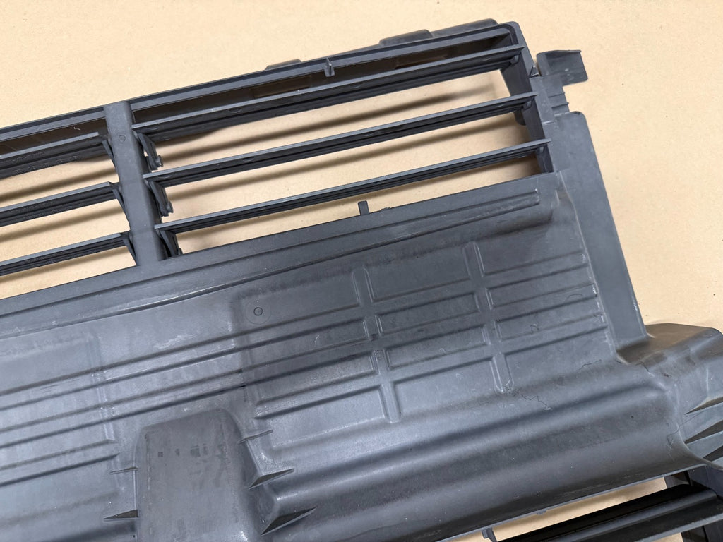 2013-2018 Ford C-Max Hybrid Energi Active Grille Shutter DM51-8475-AD OEM