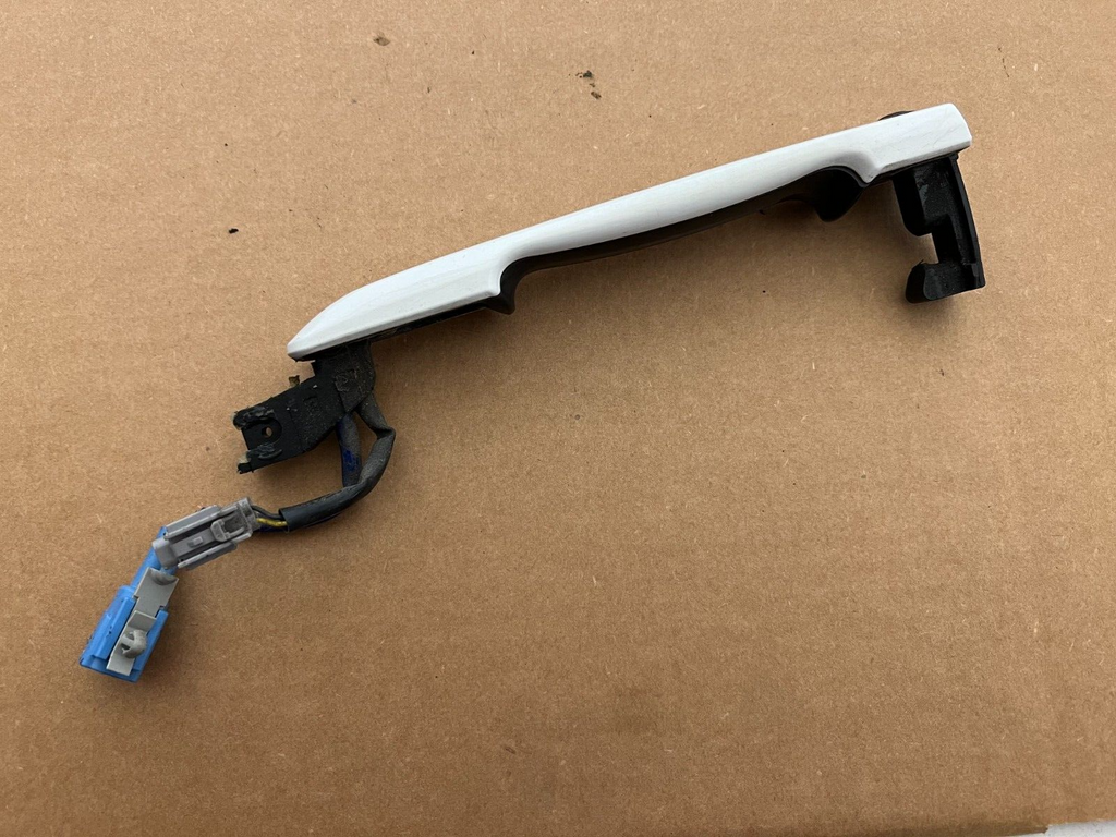 Infiniti G37x G25 G37  White Pearl Front Left Driver Door Handle access switch