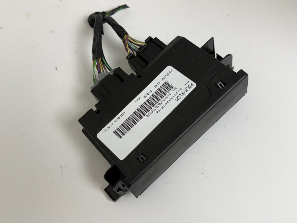 2015-2018 LINCOLN MKC Power Liftgate Hatch Control Module OEM EJ7T-14B673-AK
