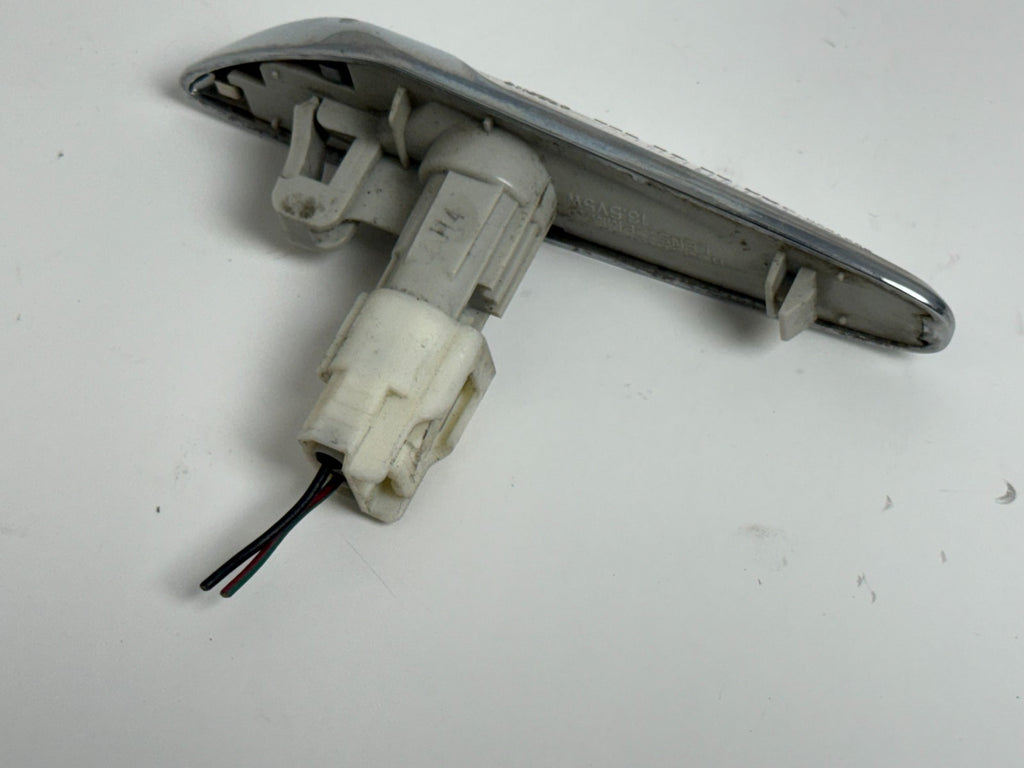 2010-2013 SUZUKI KIZASHI OEM Left front fender side marker light lamp LH