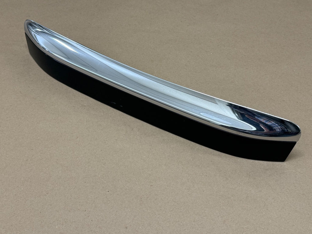 2004-2009 NISSAN QUEST TRUNK LIFT GATE HANDLE HATCH TRIM MOLDING PANEL Black