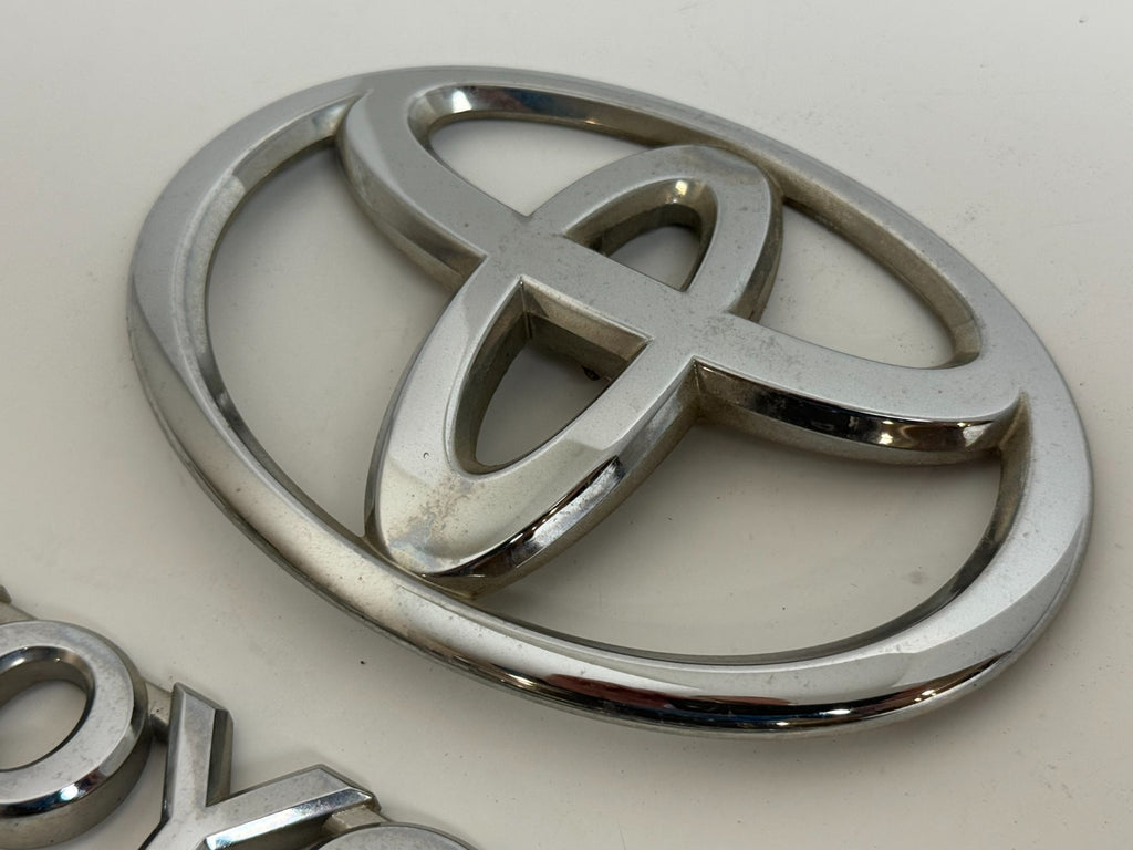 2008-2020 Toyota SEQUOIA iForce V8 5.7L OEM rear liftgate emblem set 75443-34030