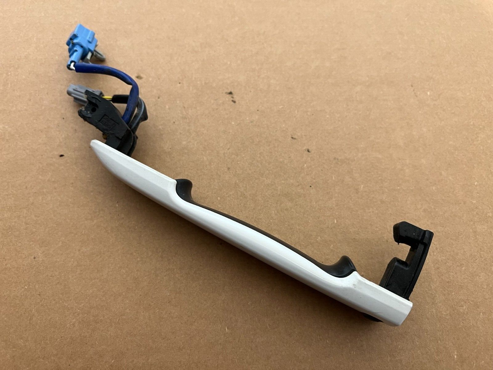 Infiniti G37x G25 G37  White Pearl Front Left Driver Door Handle access switch