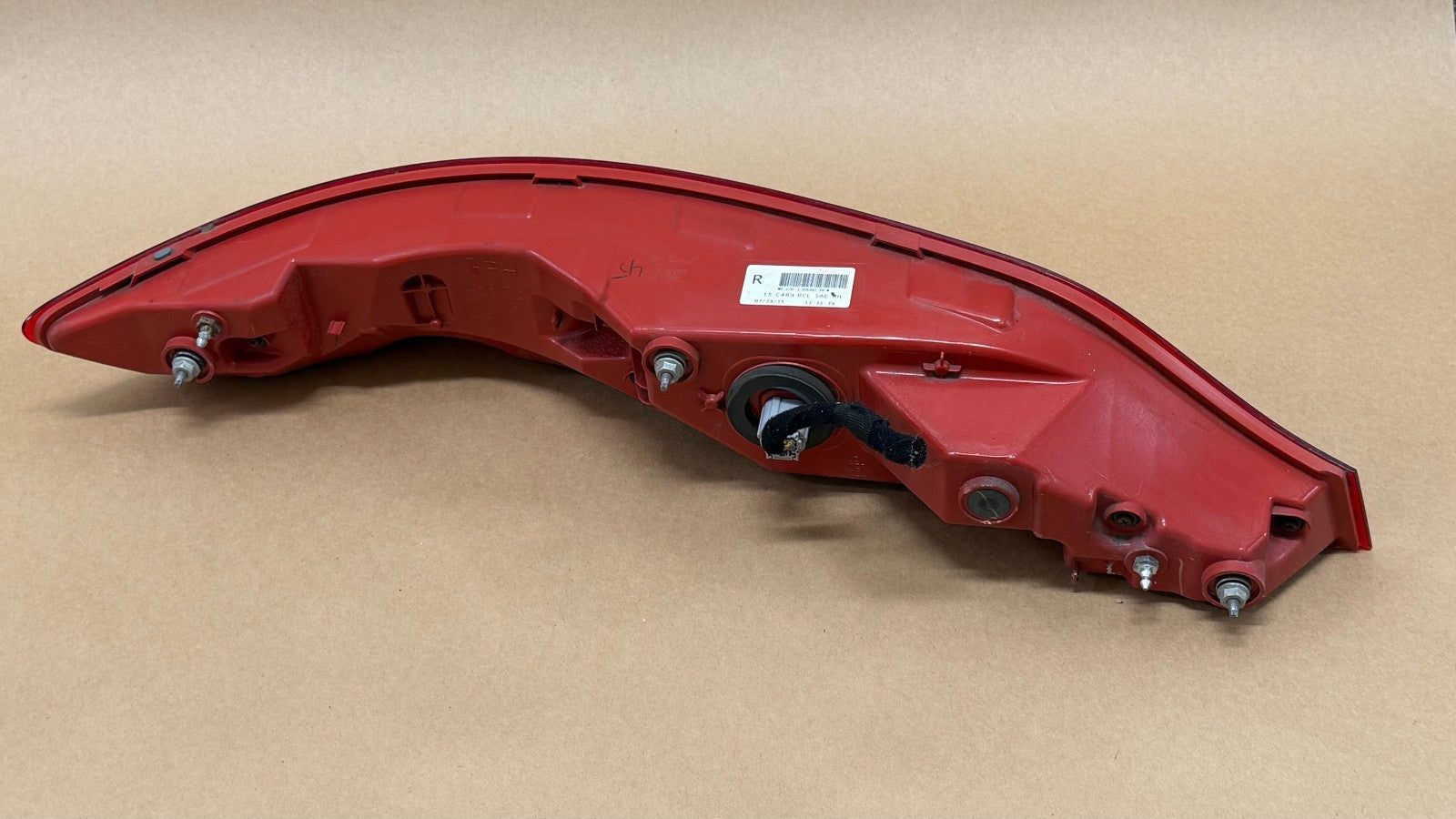 2015-2019 LINCOLN MKC Right Side LID MOUNTED TAILLIGHT LED EJ7B-13A602-AF