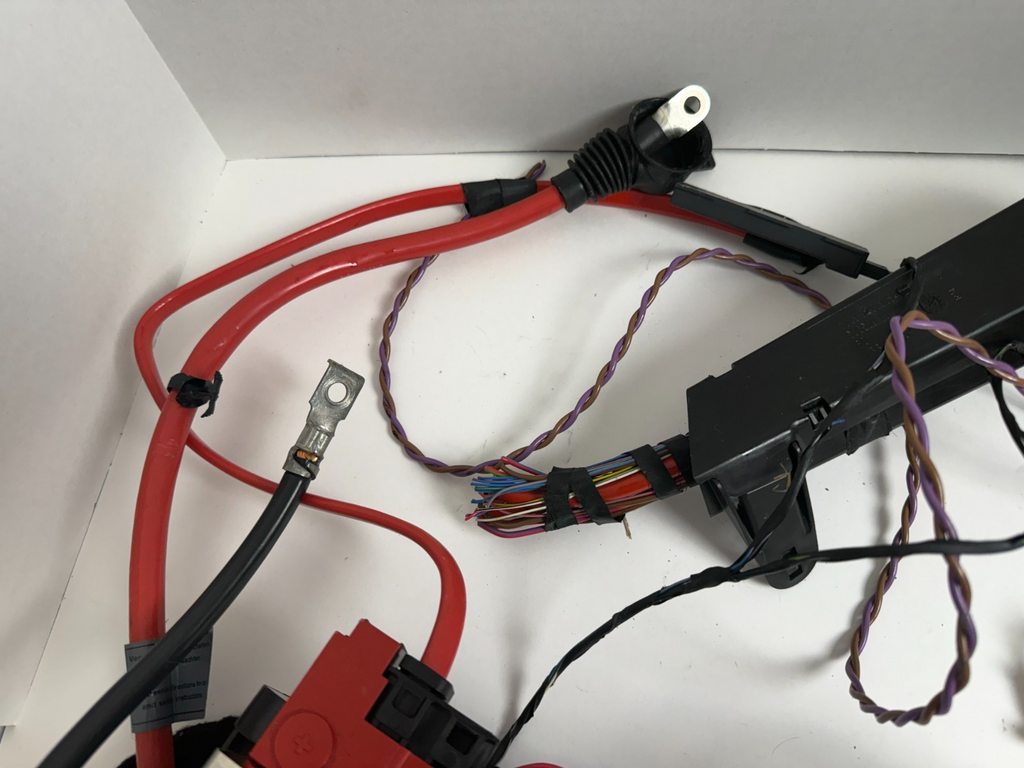 2010-2017 BMW F10 528 535 M5 Positive Negative Battery Safety Detonator Harness