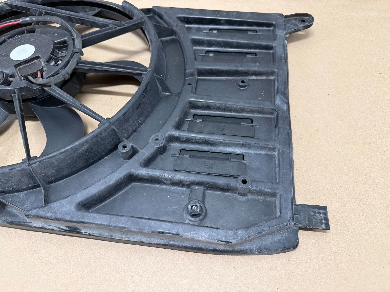 2013-2018 Ford C-Max Hybrid Energi Radiator Cooling Fan DM58-8C607-A OEM