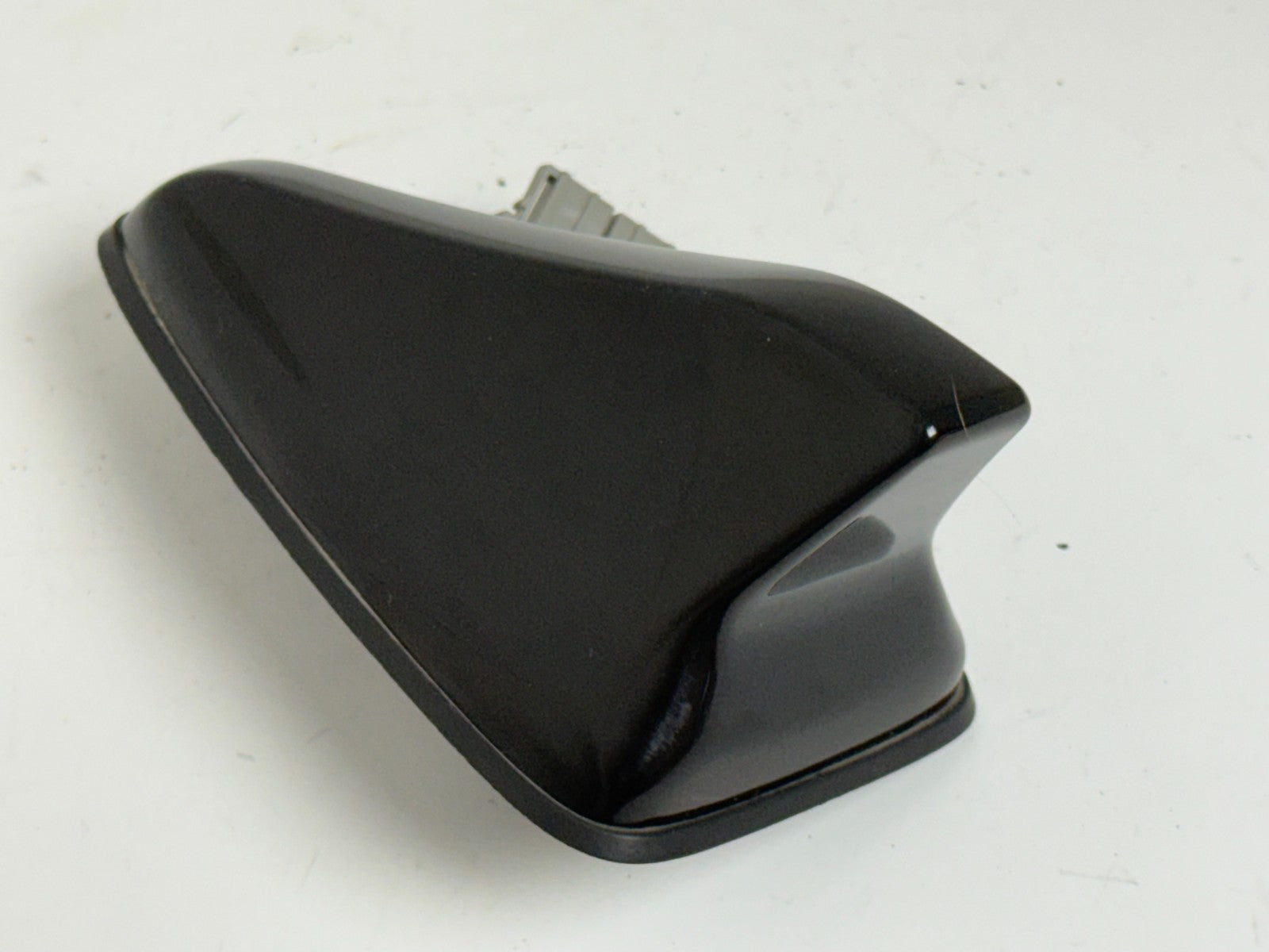 2020-2022 HYUNDAI IONIQ SHARK FIN ANTENNA 96210-G2580NKA Black