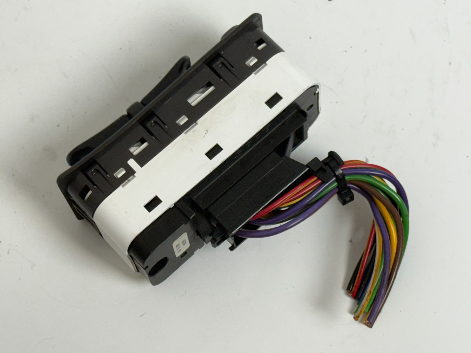 2004-2009 Saab 9-5 OEM Front Driver Master Power Window Lock Switch 4616082