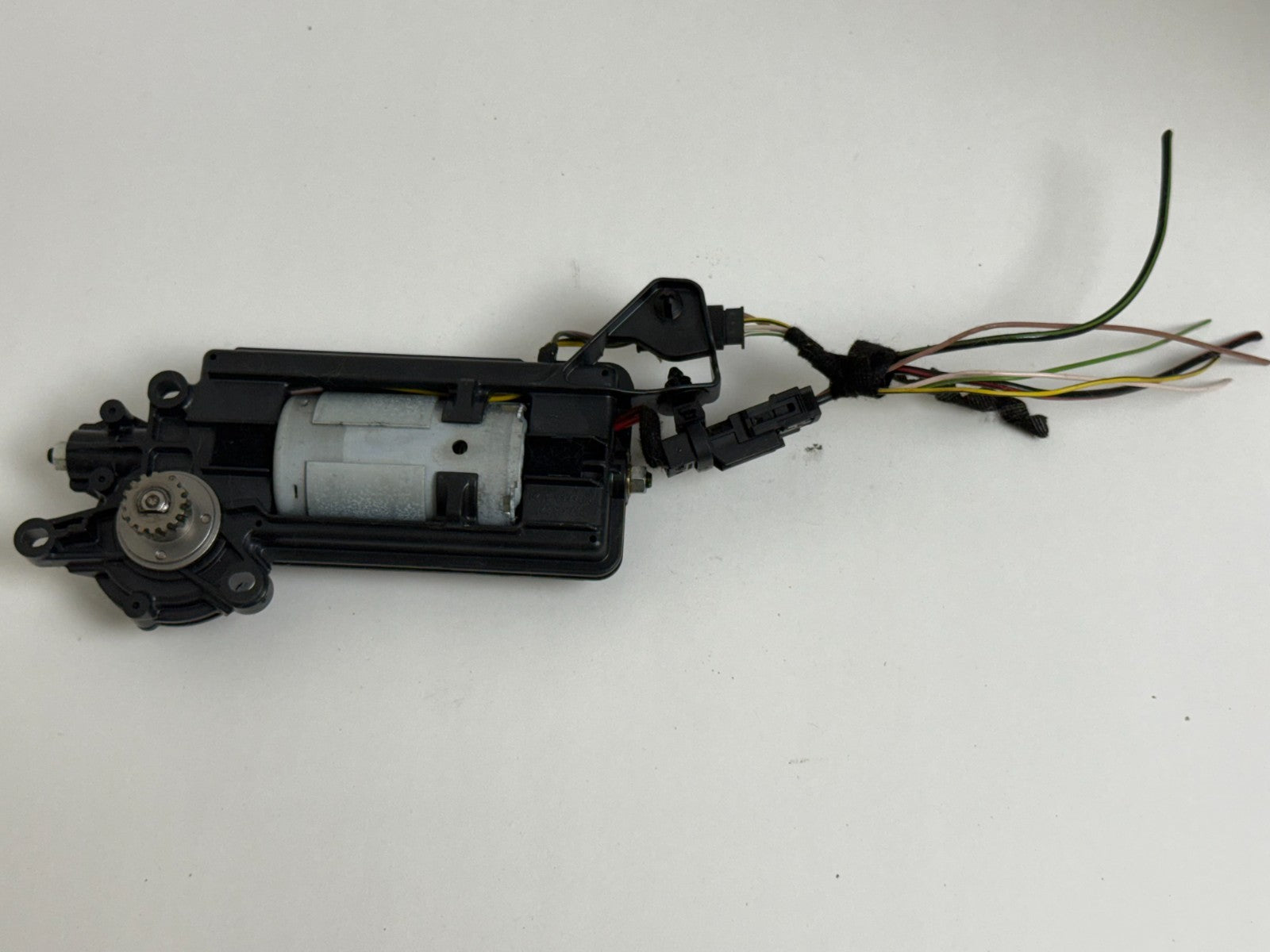 2009-2015 MINI Cooper R57 Convertible Top Sliding Sunroof Motor 54342758446 OEM