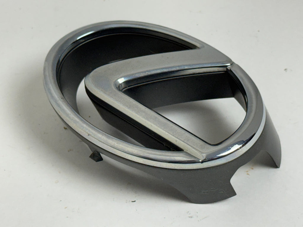 2003-2009 Lexus GX470 V8 front grille emblem  OEM 53141-60040