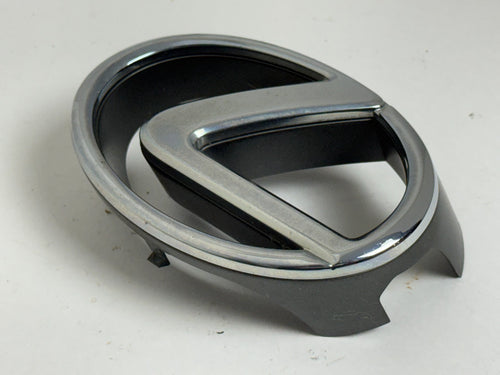 2003-2009 Lexus GX470 V8 front grille emblem  OEM 53141-60040