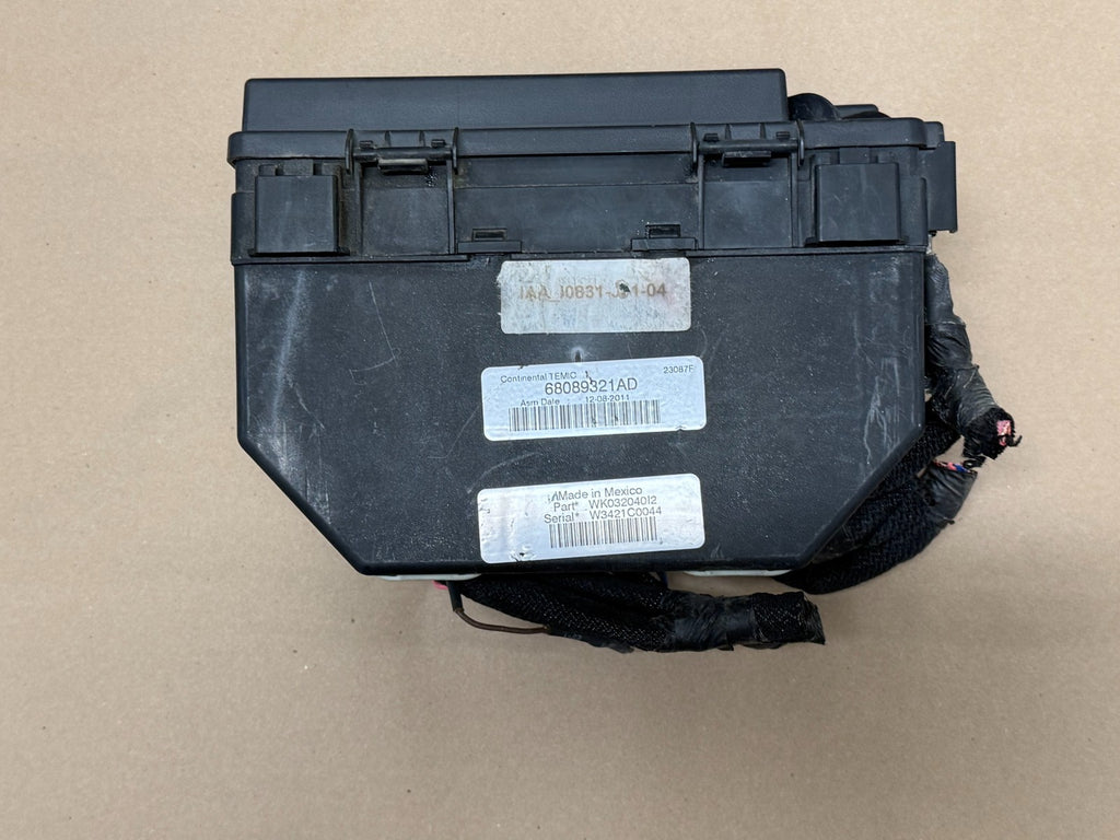 2012 DURANGO GRAND CHEROKEE TIPM INTEGRATED POWER MODULE FUSE BOX OEM 68089321AD