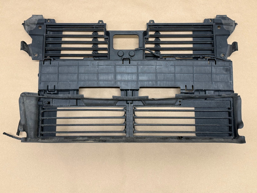 2013-2016 LINCOLN MKZ OEM Radiator Grille Active Shutter Assembly w/ Motor