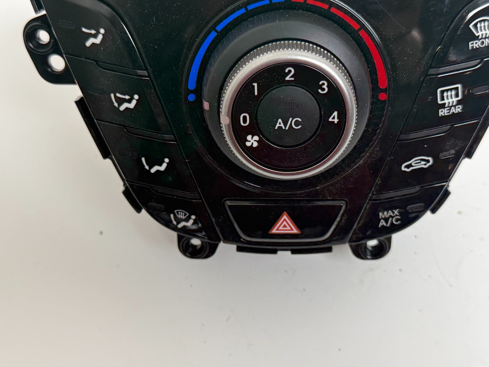 2012-2017 HYUNDAI VELOSTER OEM FRONT DASH A/C HEATER CLIMATE TEMPERATURE CONTROL