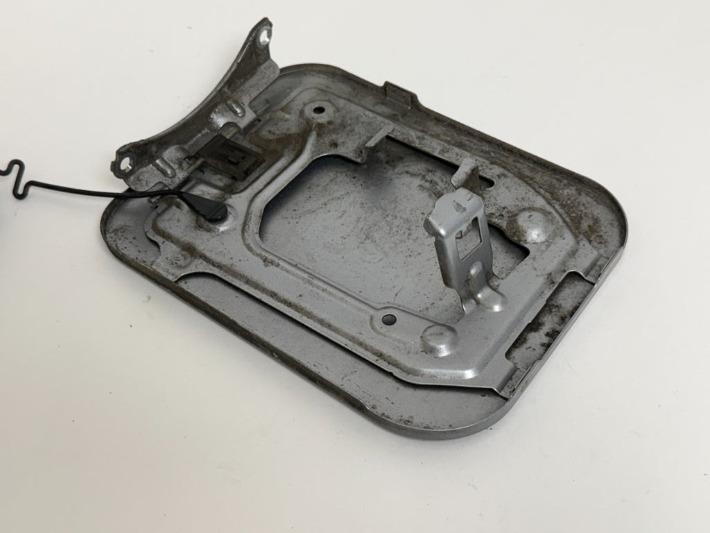 2011-2020 Toyota Sienna Fuel Door Lid w/ Gas Cap 1D6 Silver Sky OEM
