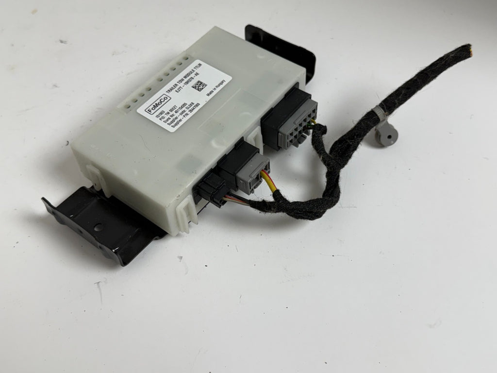 2015-2019 LINCOLN MKC OEM Trailer Tow Sway Control Module EJ7T-19H378-AE